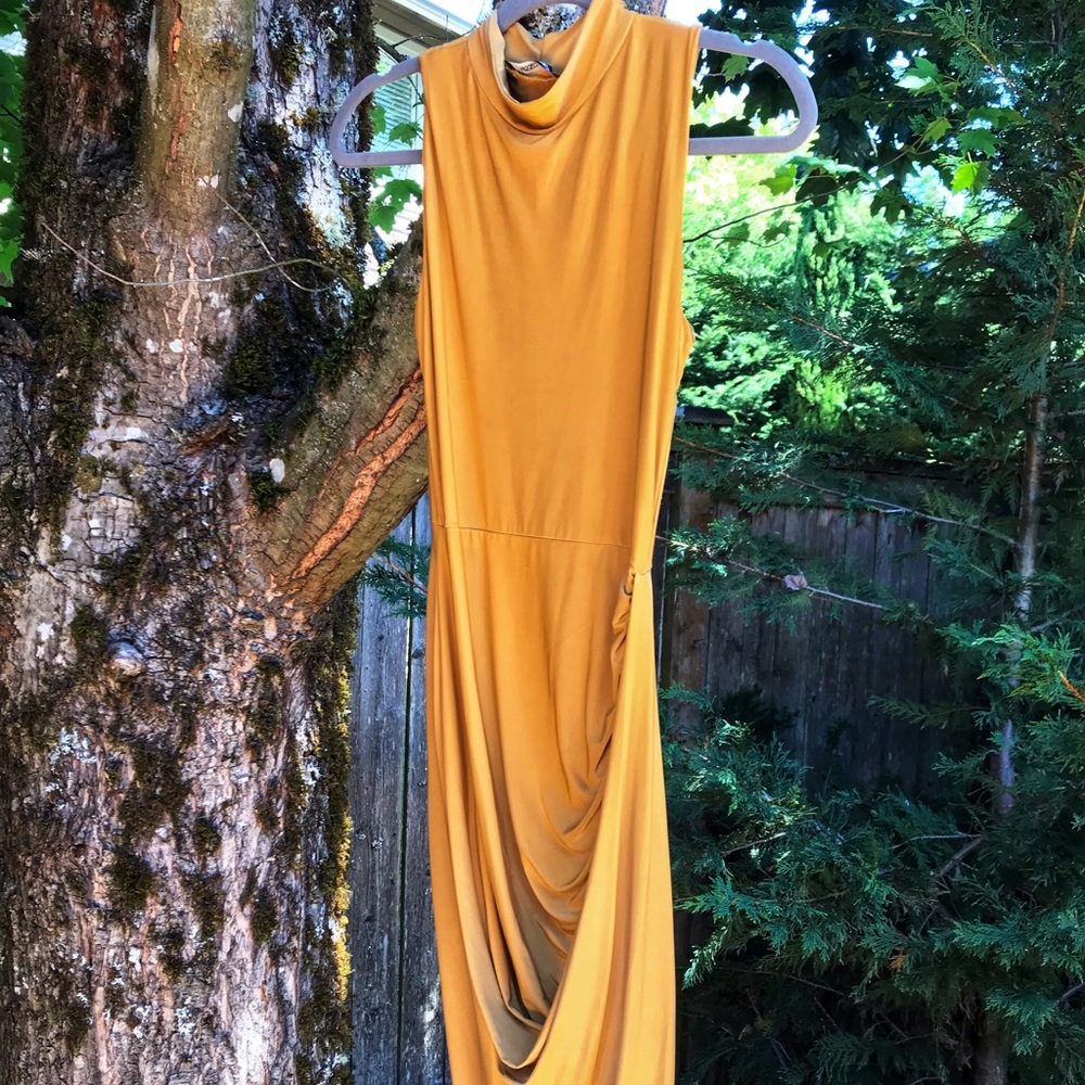 Bombshell slinky yellow drape dress!
